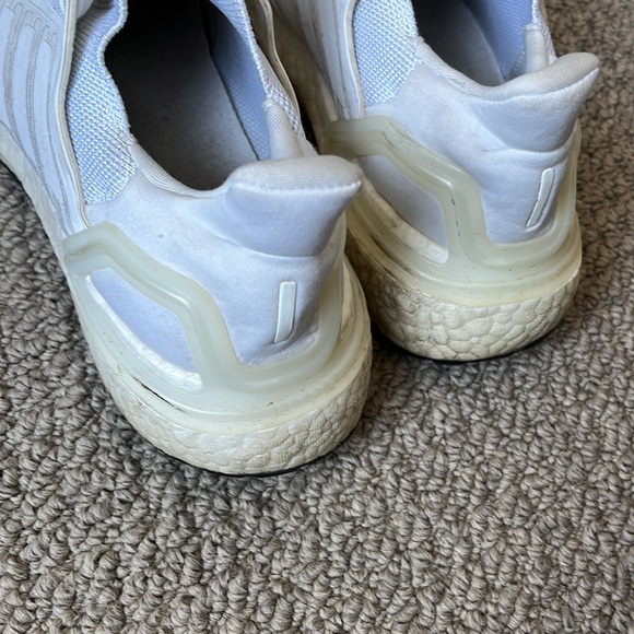 Adidas Ultraboost - Picture 7 of 7